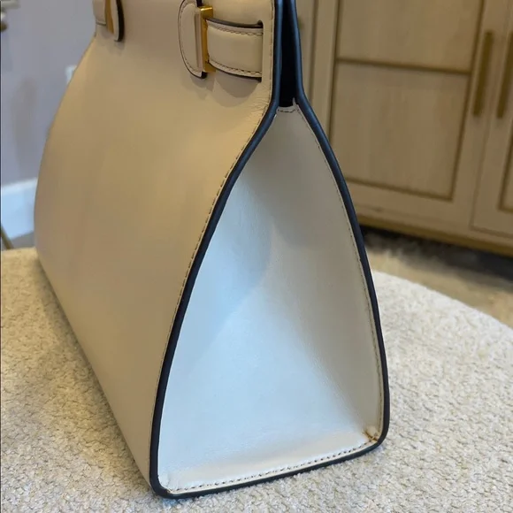 Elegant Tory Burch Lee Radziwill Cream Handbag - Picture 3 of 9